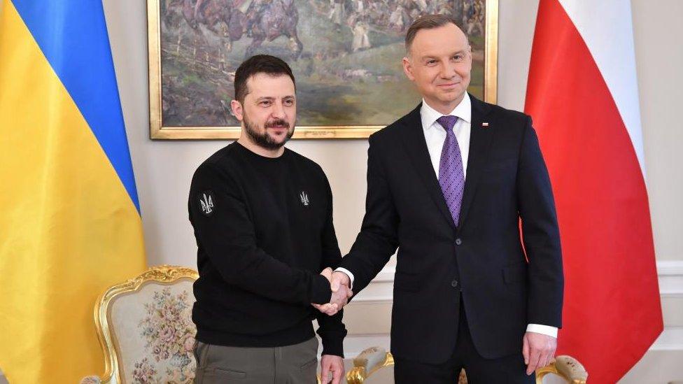 Αποκάλυψη από τον πρώην Πρόεδρο της Πολωνίας: Ο Ζελένσκι ήθελε να στήσουμε προβοκάτσια κατά της Ρωσίας για να «σύρει» το ΝΑΤΟ σε άμεση σύγκρουση
