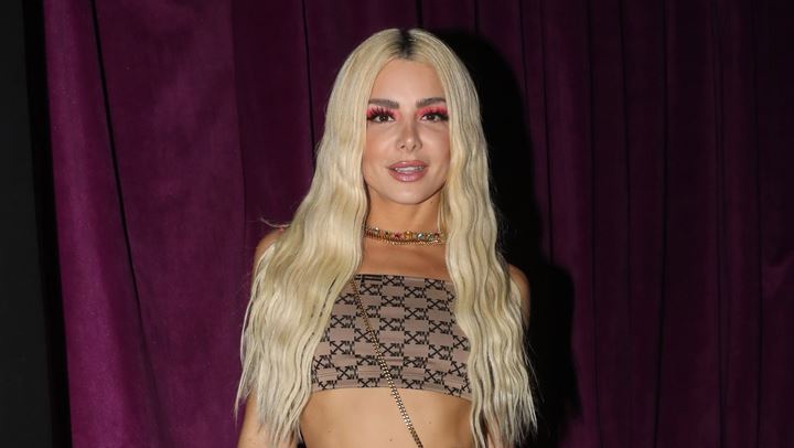 Josephine: Δύσκολες ώρες για την τραγουδίστρια – Πνίγηκε η γιαγιά της ενώ κολυμπούσε στο Πόρτο Ράφτη