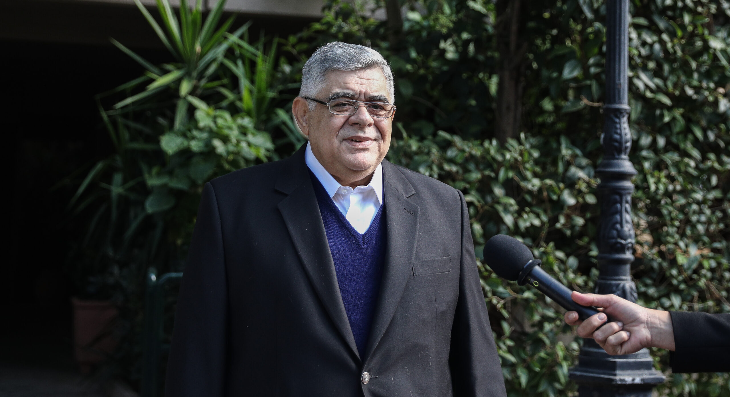 Ν. Μιχαλολιάκος: Αποφυλακίστηκε ο πρώην αρχηγός της Χρυσής Αυγής – «Οι φασίστες έξω, οι αλληλέγγυοι μέσα», αντιδρά η Μάγδα Φύσσα