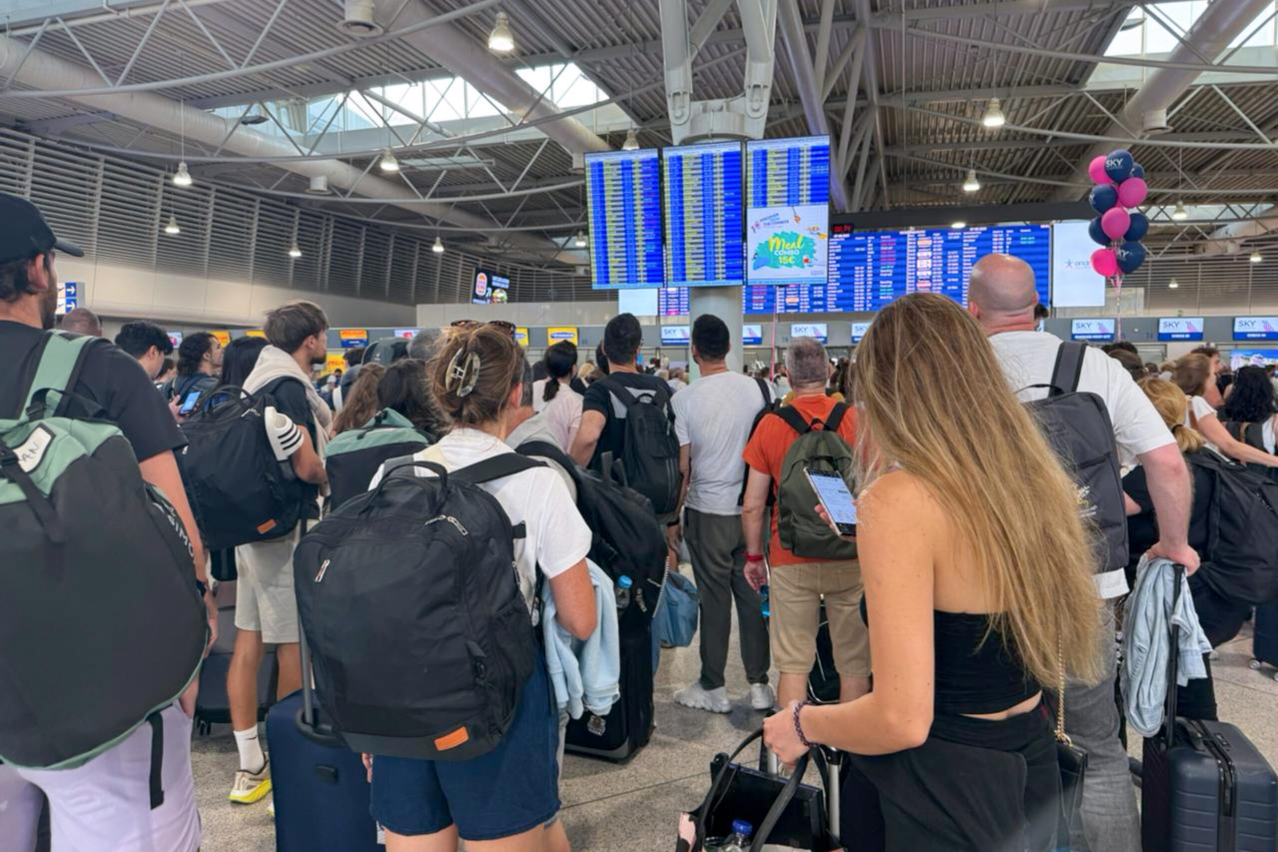Χάος στον αέρα: Πέμπτη ημέρα καθυστερήσεων στο «Ελευθέριος Βενιζέλος» λόγω κινητοποιήσεων ελεγκτών