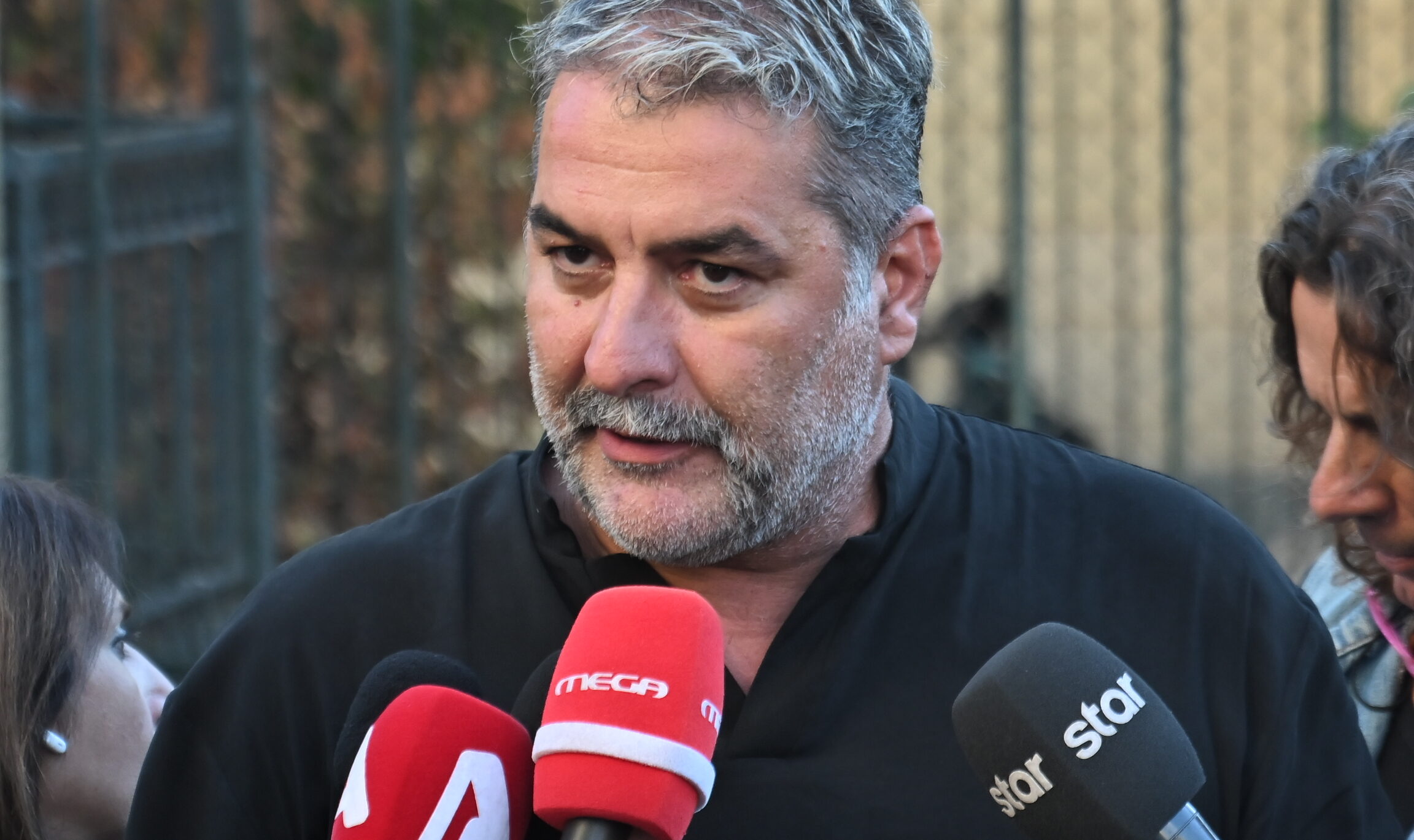 Βασίλης Μπισμπίκης: «Δεν εγκατέλειψα, δεν κρύφτηκα, δεν άφησα κανέναν» – 1.200 ευρώ και αφαίρεση διπλώματος η πρώτη ποινή