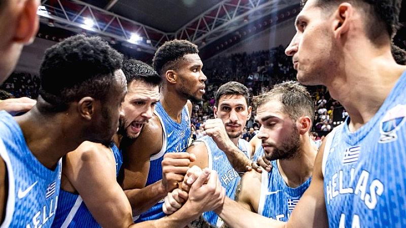 Αφιέρωμα της FIBA: Η Ελλάδα επιστρέφει στην κορυφή 20 χρόνια μετά τον τίτλο