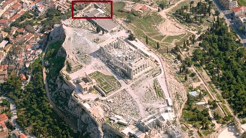 Ανακατασκευή και πρόσβαση στο μυκηναϊκό τείχος της Ακρόπολης