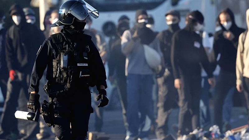 Κινητοποιήσεις και συλλήψεις στη Γαλλία: Ανοιχτός ο δρόμος για νέες εντάσεις