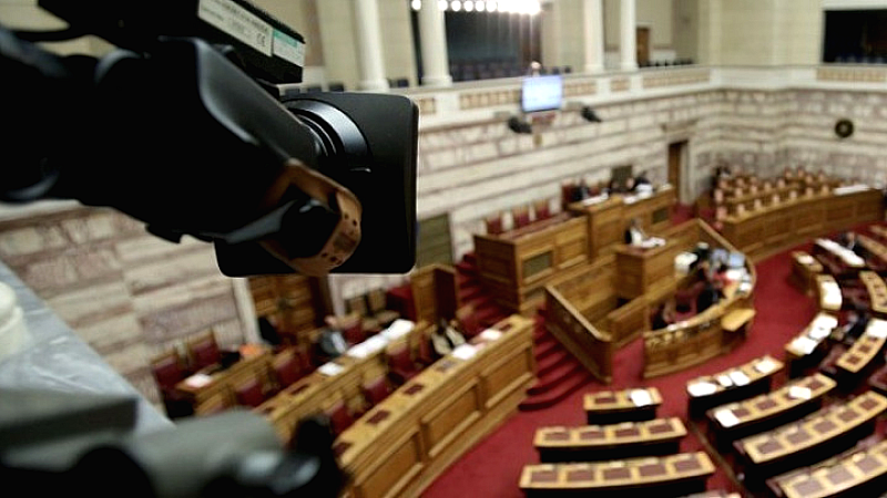 Βουλή: Κληρώθηκαν τα μέλη του Δικαστικού Συμβουλίου για την ποινική δίωξη του Κ. Αχ. Καραμανλή σχετικά με το δυστύχημα στα Τέμπη