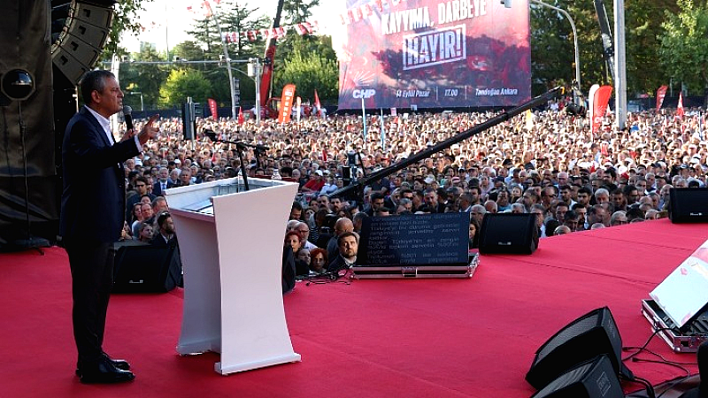 Μαζική διαδήλωση του CHP στην Άγκυρα με συμμετοχή 50.000 πολιτών