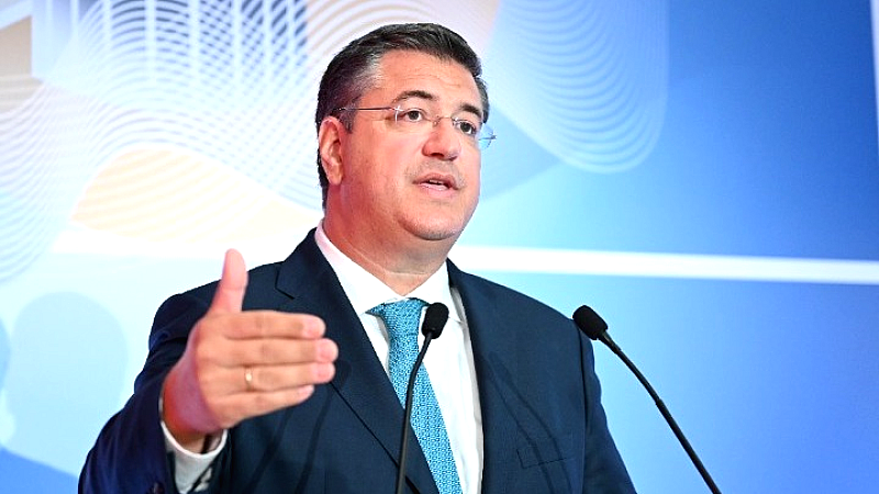 Economist Impact – Απ. Τζιτζικώστας: «Κεντρικοί τομείς οικονομικής ανάπτυξης οι μεταφορές, οι υποδομές και ο τουρισμός»