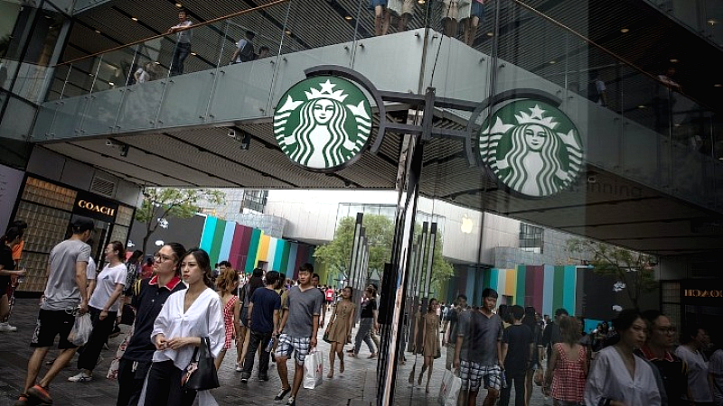 Η Starbucks ενισχύει τη θέση της στην κινεζική αγορά ροφημάτων μέσω καινοτομίας
