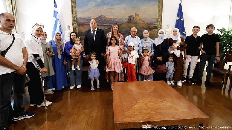 Η Βουλή υποδέχθηκε τα παιδιά από την Παλαιστίνη, θύματα του πολέμου