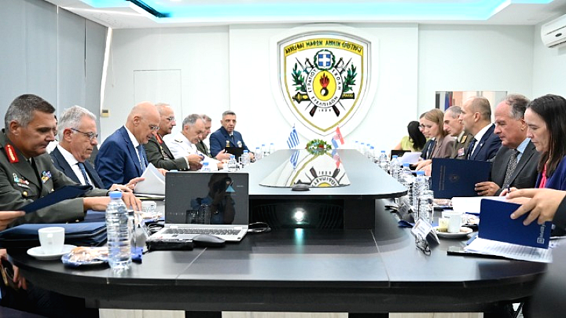 Ενίσχυση της αμυντικής συνεργασίας Ελλάδας-Κροατίας στη συνάντηση Δένδια – Anušić