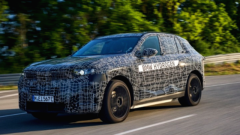 Η νέα BMW iX5 Hydrogen θα λανσαριστεί ως το πρώτο υδρογονοκίνητο μοντέλο παραγωγής της μάρκας
