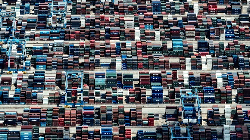 Κίνα: Εντυπωσιακή αύξηση 72,5% στον όγκο μεταφοράς φορτίων μέσω του Νέου Διεθνούς Εμπορικού Διαδρόμου Ξηράς-Θάλασσας