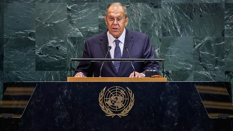 Λαβρόφ: Αποφασιστική απάντηση σε κάθε επιθετικότητα κατά της Ρωσίας
