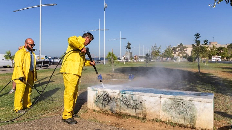 Η πρωτοβουλία του Στέλιου Αγγελούδη για τον καθαρισμό της Νέας Παραλίας