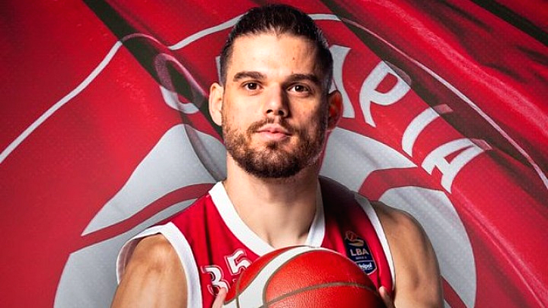Στην Αρμάνι Μιλάνο ο 28χρονος σέντερ Λεονάρντο Τοτέ με πολυετές συμβόλαιο