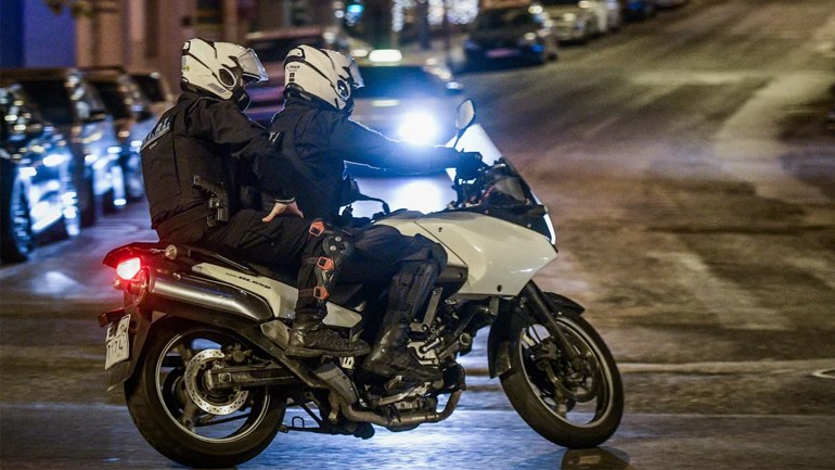Ρόδος: Συνελήφθη οδηγός μηχανής που ανέπτυξε ταχύτητα 200 χλμ./ώρα και παραβίασε σήματα STOP