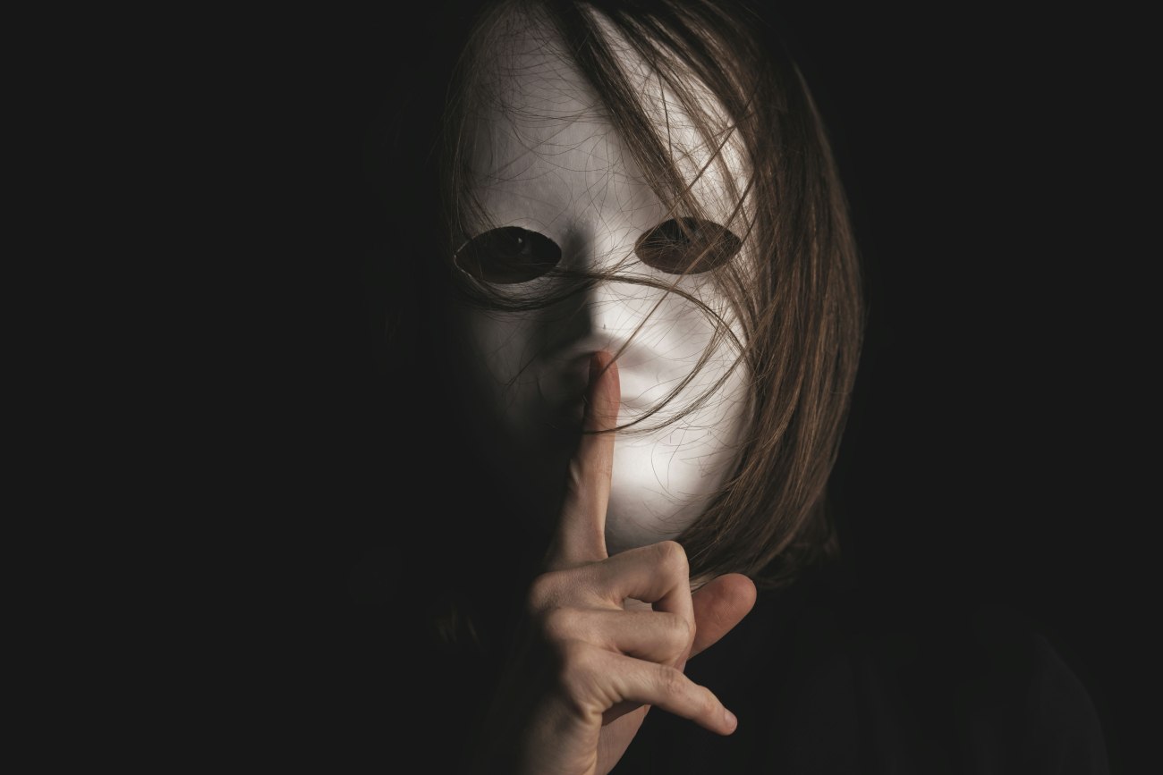 Η αυθεντικότητα ως βάρος: Η έννοια του quiet covering και οι ανησυχίες των εργοδοτών