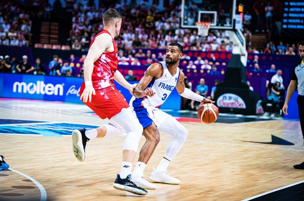 Γαλλία – Πολωνία 83-76: Οι Γάλλοι ανατρέπουν την κατάσταση στον όμιλο