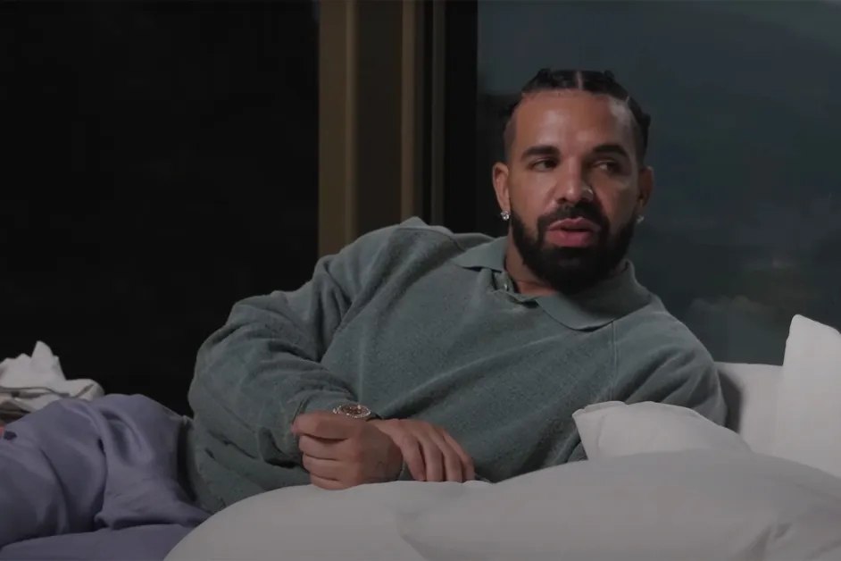 Ο Drake αποκαλύπτει την αλήθεια πίσω από τους κοιλιακούς του που έγιναν viral
