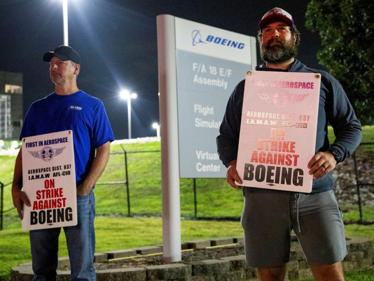 Boeing Defense: Ανταγωνίζεται την απεργία με νέες προσλήψεις και εξετάζει αντικαταστάσεις μελών του συνδικάτου