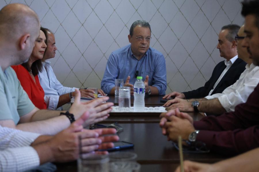 Φάμελλος: Οι τουριστικές επιχειρήσεις εγκαταλειμμένες από την πολιτεία