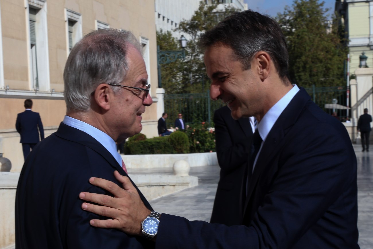 Συνάντηση Μητσοτάκη με Τασούλα το πρωί της Τρίτης