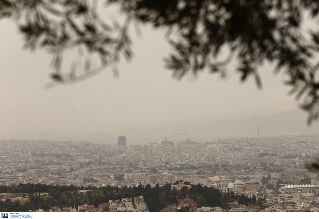 Αφρικανική σκόνη καλύπτει την Αθήνα: Ανάπαυλα φθινοπώρου με βροχές τη Δευτέρα