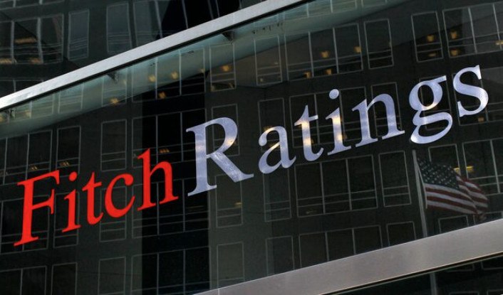 Ο Fitch υποβαθμίζει την πιστοληπτική ικανότητα της Γαλλίας σε Α+ εξαιτίας πολιτικής αστάθειας