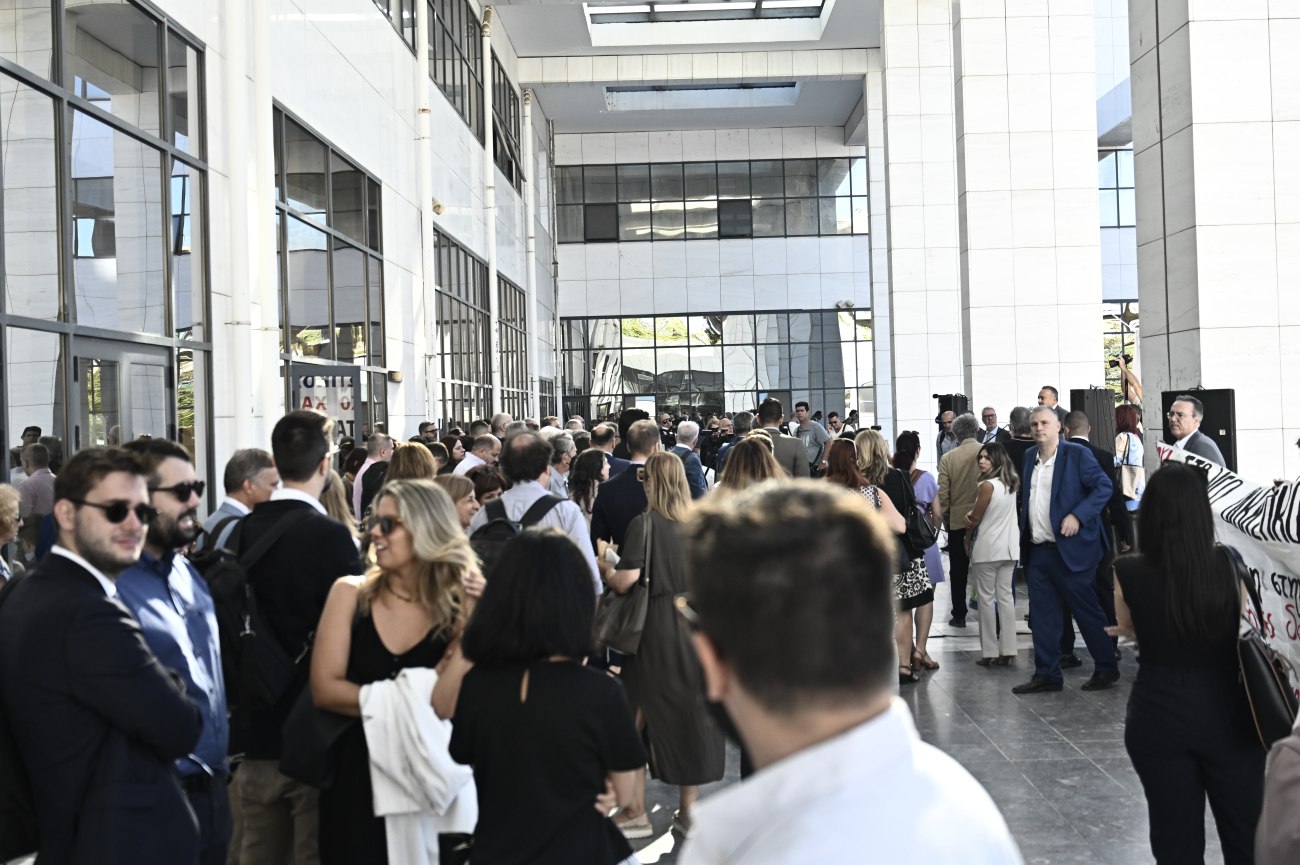 Αποχή δικηγόρων σε περίπτωση περιορισμού της πρόσβασης του κατηγορουμένου στη δικογραφία