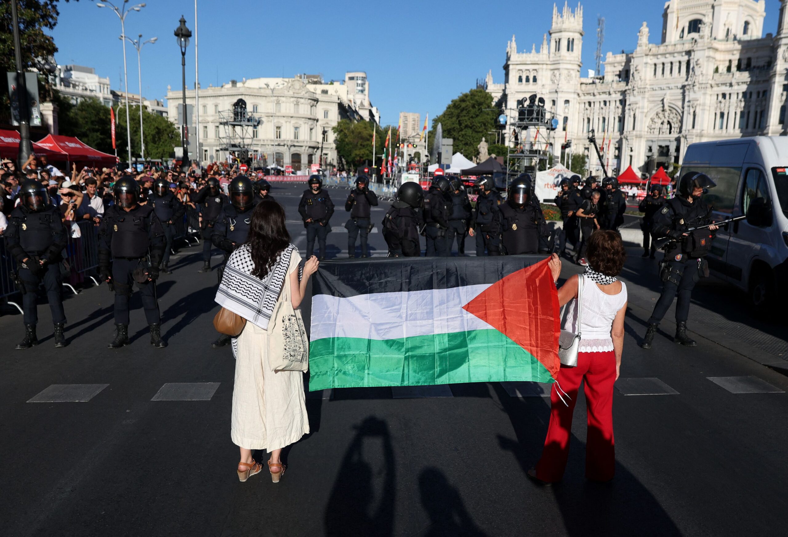 Ισπανία: Ακύρωση του τελικού γύρου ποδηλατικού αγώνα εξαιτίας διαδηλώσεων υπέρ της Παλαιστίνης