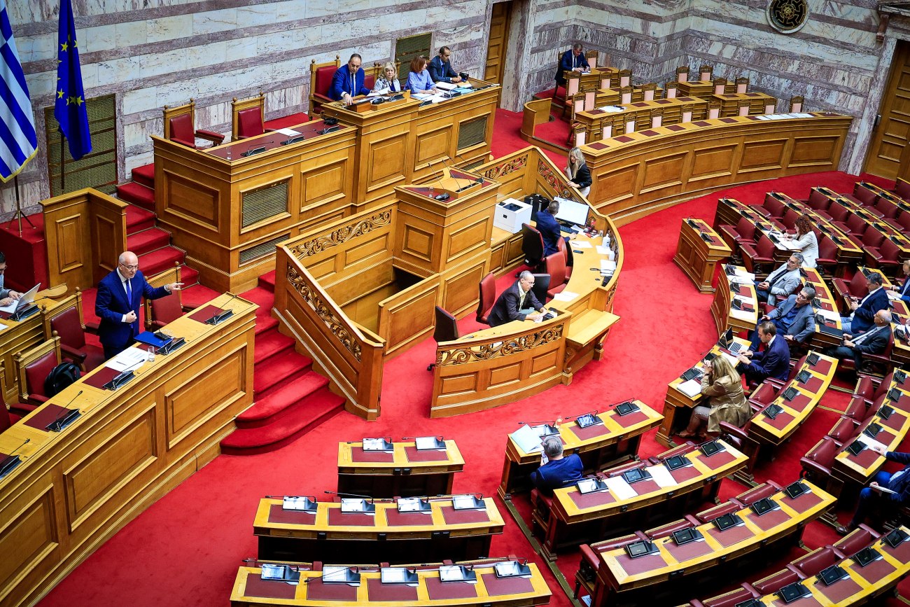 Σφοδρές αντιπαραθέσεις στη Βουλή: Φλωρίδης, Μάντζος και Γιαννούλης σε σφοδρή αντιπαράθεση για τη δικαιοσύνη
