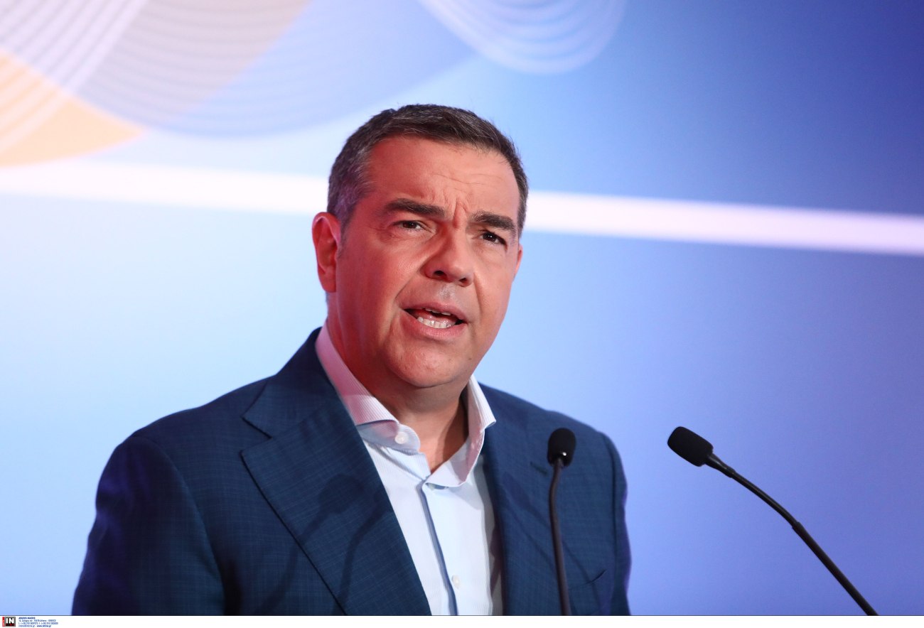 Οι δημοσκοπήσεις δείχνουν Τσίπρα, η κεντροαριστερά αναζητά προσανατολισμό