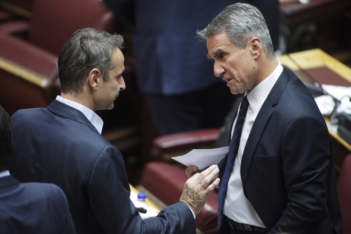 Ανδρουλάκης ασκεί σφοδρή κριτική στον Λοβέρδο για την προσχώρηση στη ΝΔ