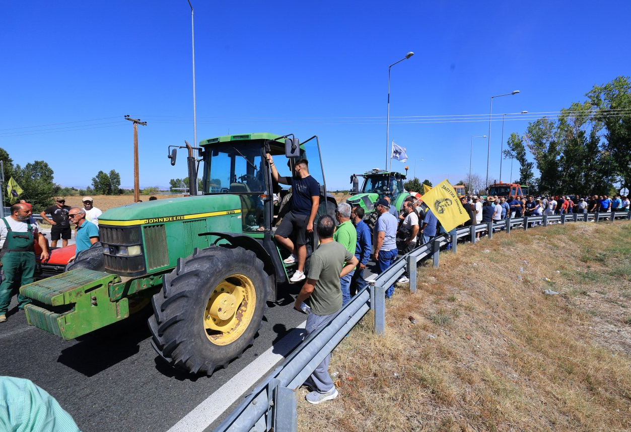 Αγρότες: Τέρμα πια στην κοροϊδία – Πανθεσσαλικό μπλόκο και απαιτήσεις για λύσεις