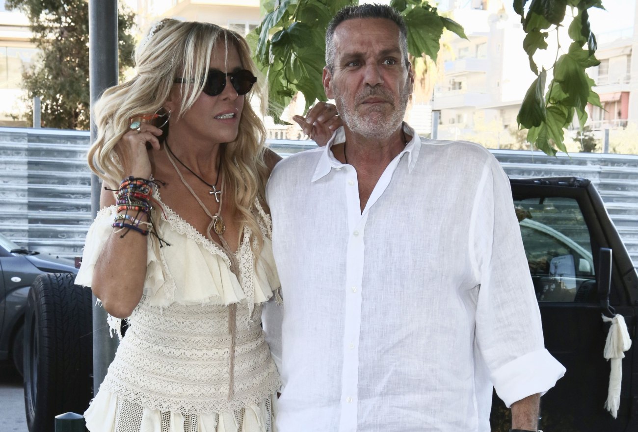 Μαίρη Μηλιαρέση: Πολιτικός γάμος με τον σύντροφό της, στο πλευρό της η κόρη της