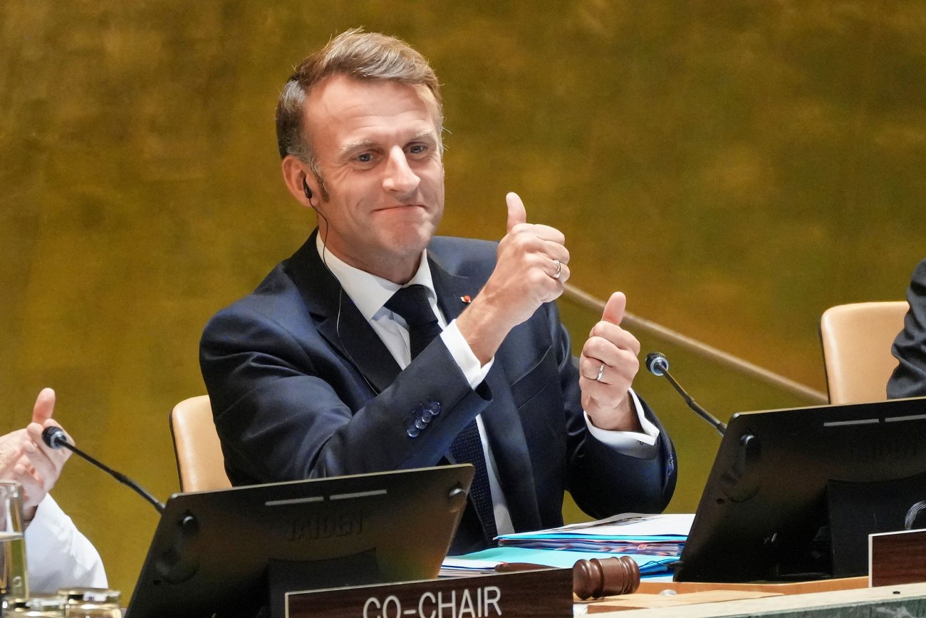 Μακρόν: Ο Τραμπ θα αποκτήσει Νόμπελ Ειρήνης μόνο αν τερματίσει τον πόλεμο στη Γάζα