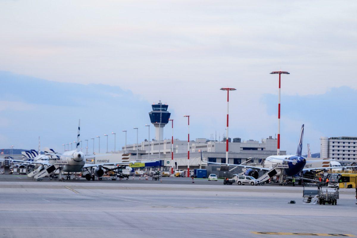 Ελ. Βενιζέλος: Αυξημένος κίνδυνος σύγκρουσης από τα ελικόπτερα