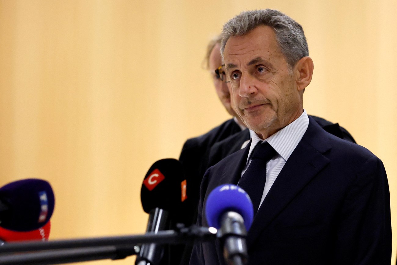 Η καταδίκη του Σαρκοζί αναζωπυρώνει τις ανησυχίες για τη γαλλική δικαιοσύνη