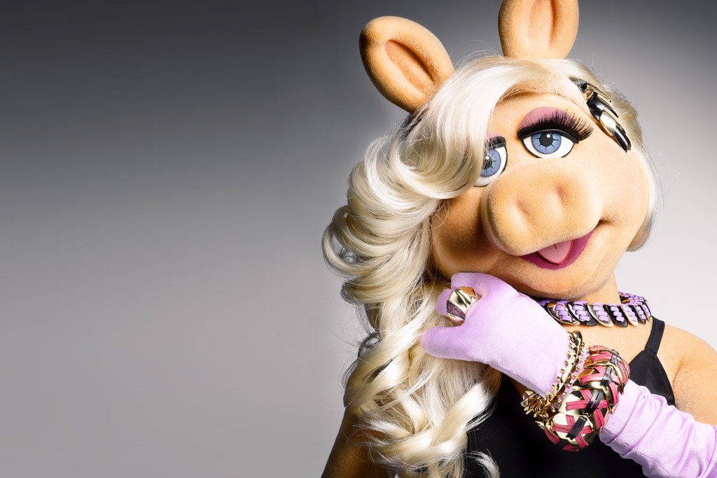 Επετειακή δημοπρασία για τη Miss Piggy: Γιορτάζοντας 70 χρόνια από τον θρύλο Τζιμ Χένσον