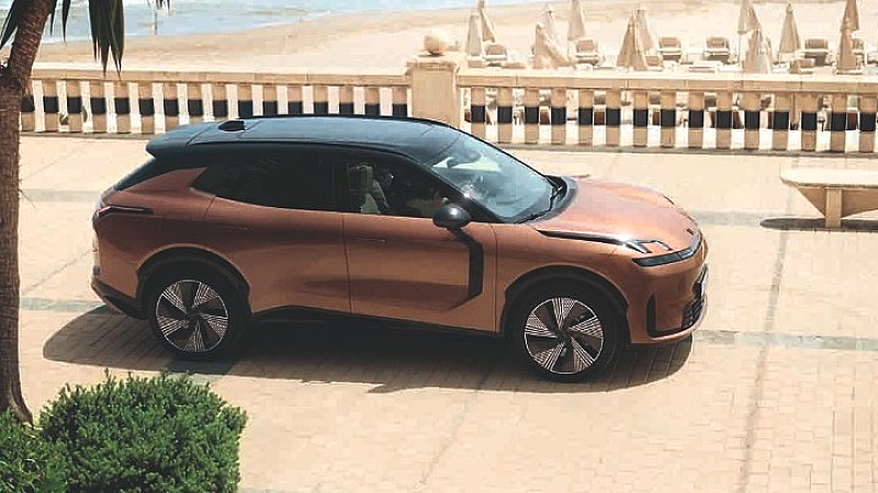 Το Lynk & Co 08 plug-in hybrid φτάνει στην Ελλάδα με πρωτοποριακά χαρακτηριστικά