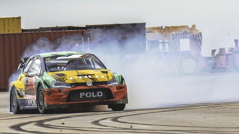 Η Volkswagen δημιούργησε ένα εντυπωσιακό drift video για να γιορτάσει τα 50 χρόνια του Polo