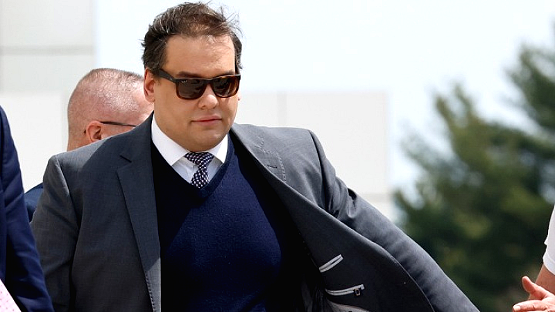 Αποφυλάκιση του Τζορτζ Σάντος μετά την παρέμβαση του Ντ. Τραμπ