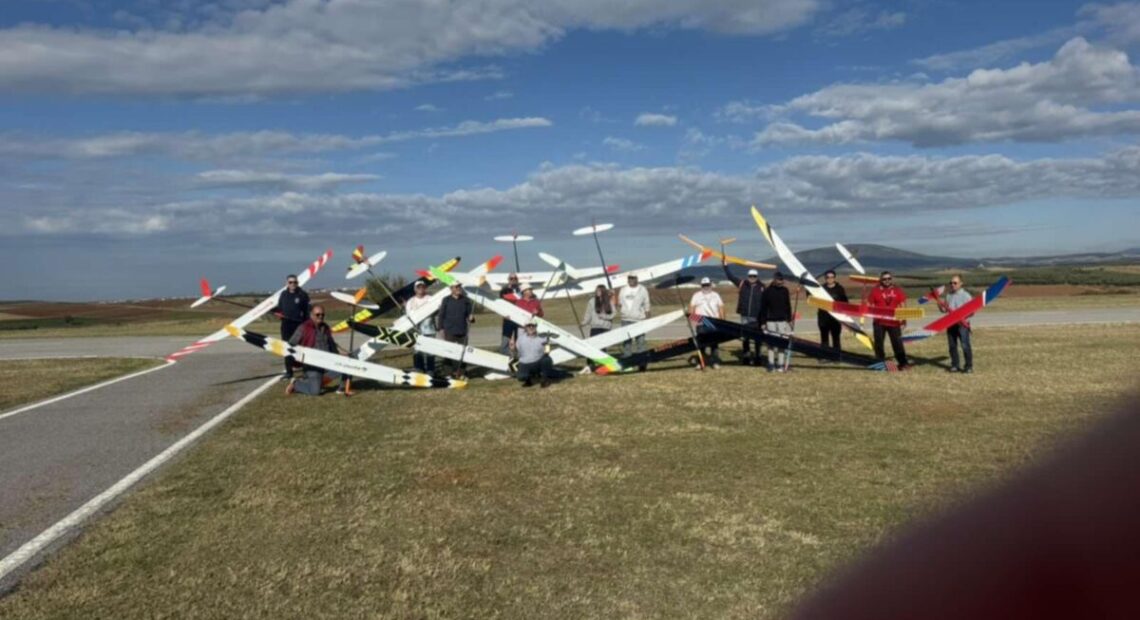 Fly In ηλεκτροκίνητων ανεμόπτερων στη Χαλκιδική – Μια γιορτή αερομοντελισμού με Ελλάδα και Βουλγαρία