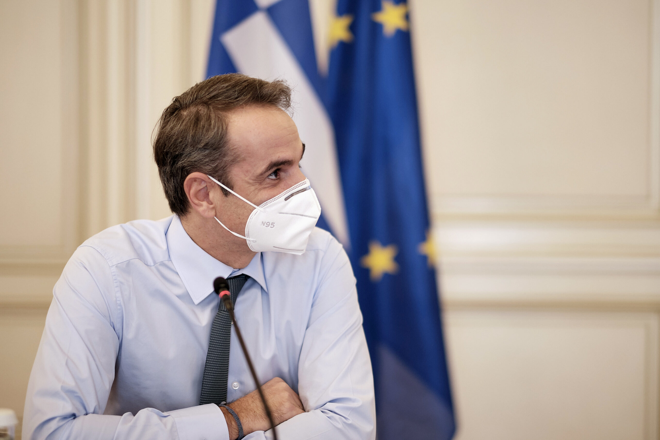 Με κορωνοϊό ο Μητσοτάκης: Μέσω τηλεδιάσκεψης το υπουργικό, με μάσκα στο ΥΕΘΑ