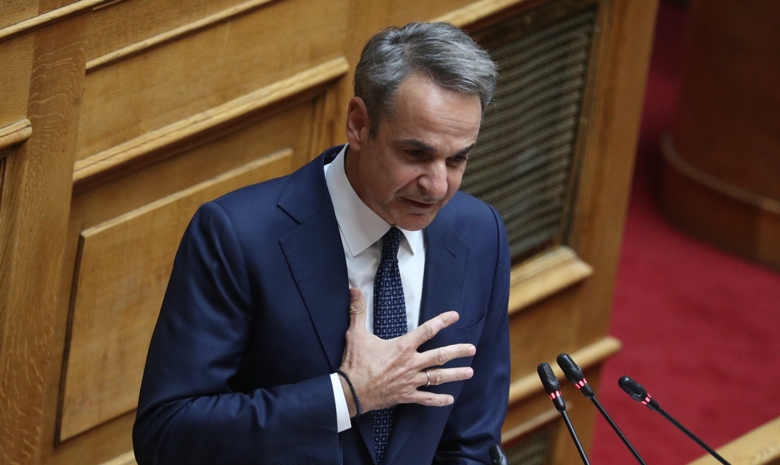 Οι τρεις «πληγές» της εξωτερικής πολιτικής που ασκεί ο Κυριάκος Μητσοτάκης