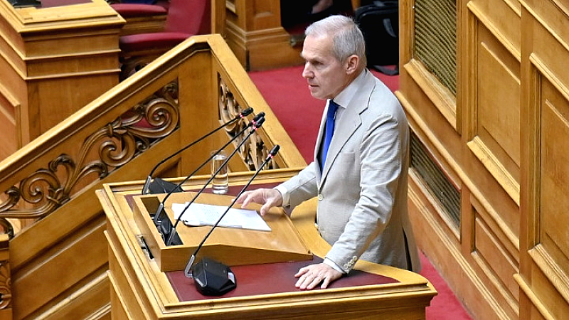 Βουλή-Αθ.Δαβάκης: Η στρατιωτική θητεία αναμορφώνεται ώστε τα Ελληνόπουλα να μην την αισθάνονται ως χάσιμο χρόνου