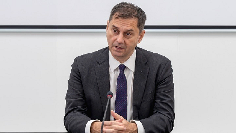 Χ. Θεοχάρης: «Η επίθεση αυτή είναι πράξη δειλίας, τυφλής βίας και ευθείας προσβολής στη Δημοκρατία»