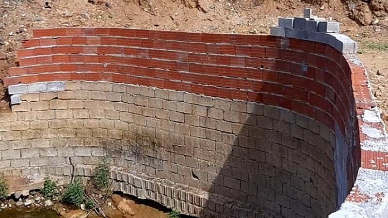 Χαλκιδική: Παράνομες εργασίες σε ρέμα και πηγάδι για την άρδευση χωραφιών