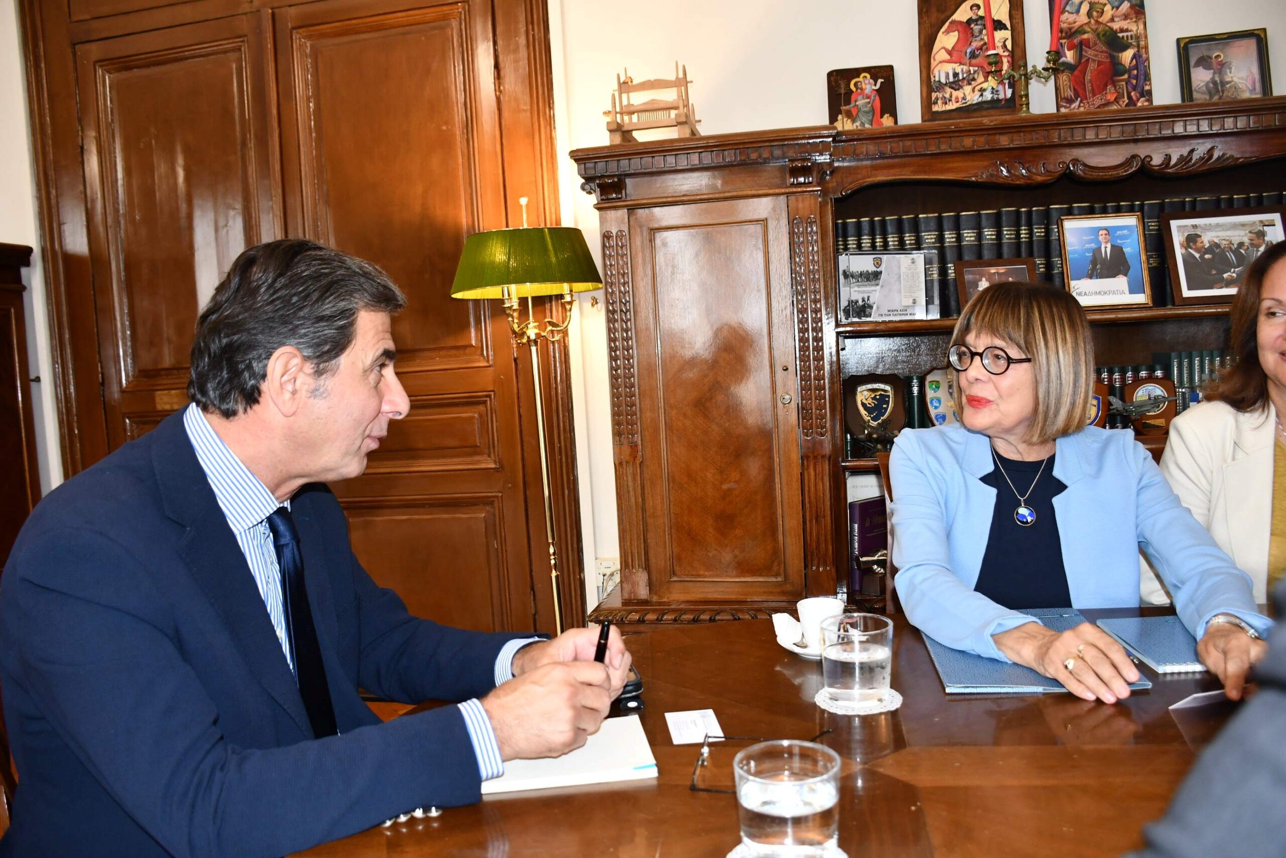 Συνάντηση Γκιουλέκα-Gojković: Διάλογος για επενδύσεις και ενίσχυση συνεργασίας Βοϊβοντίνας με Μακεδονία και Θράκη