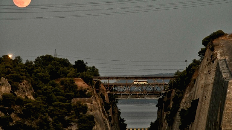 Προσωρινή διακοπή ναυσιπλοΐας στη Διώρυγα της Κορίνθου λόγω εργασιών αποκατάστασης
